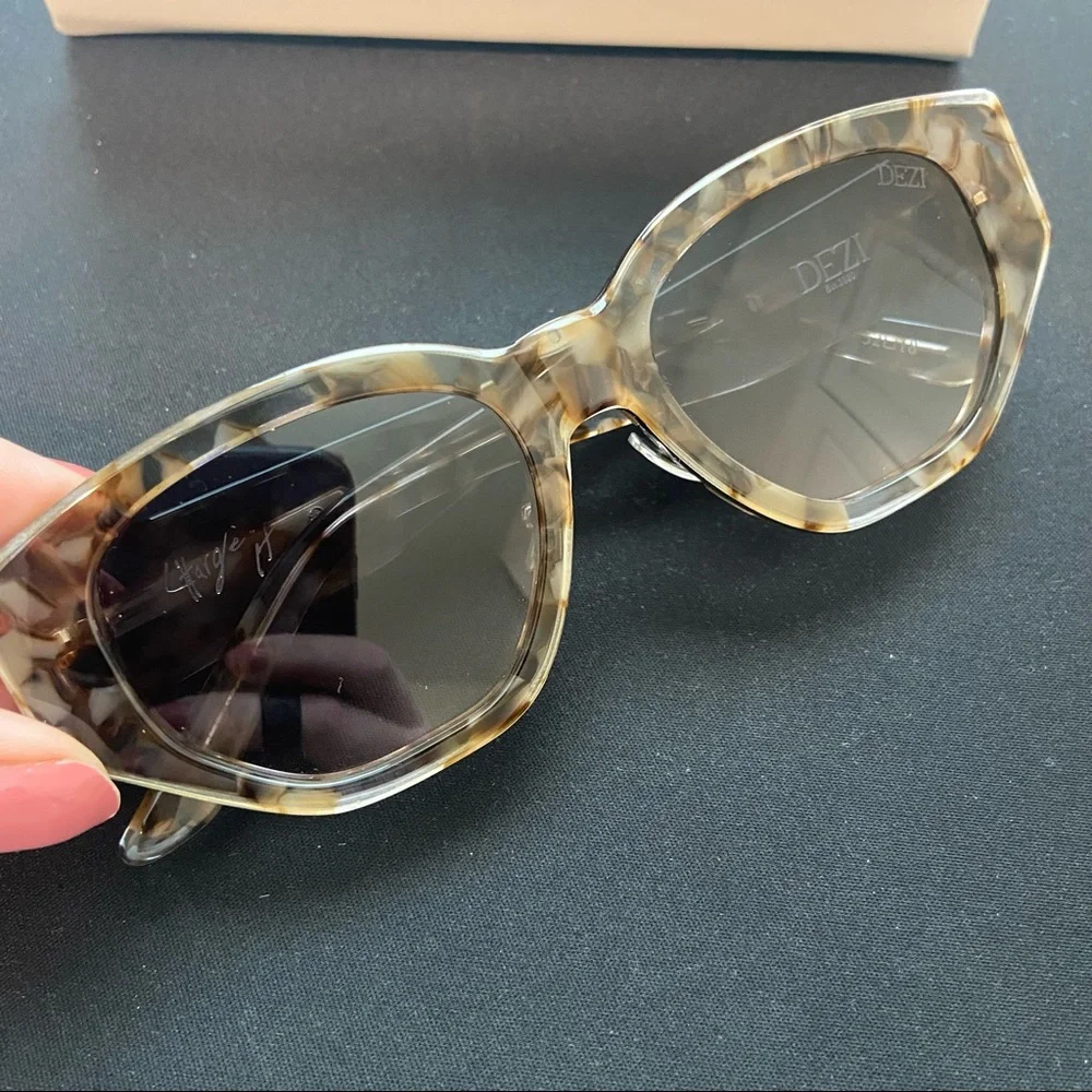 DEZI Charge It Sunglasses - Alluded Nude / Smoke Gradient (worn once)